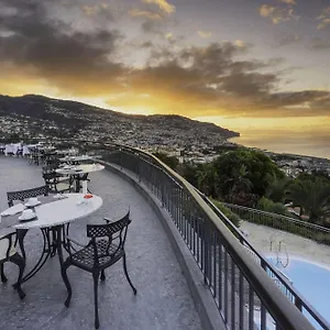 https://quinta-das-vistas-palace-gardens.madeira-islandshotels.com